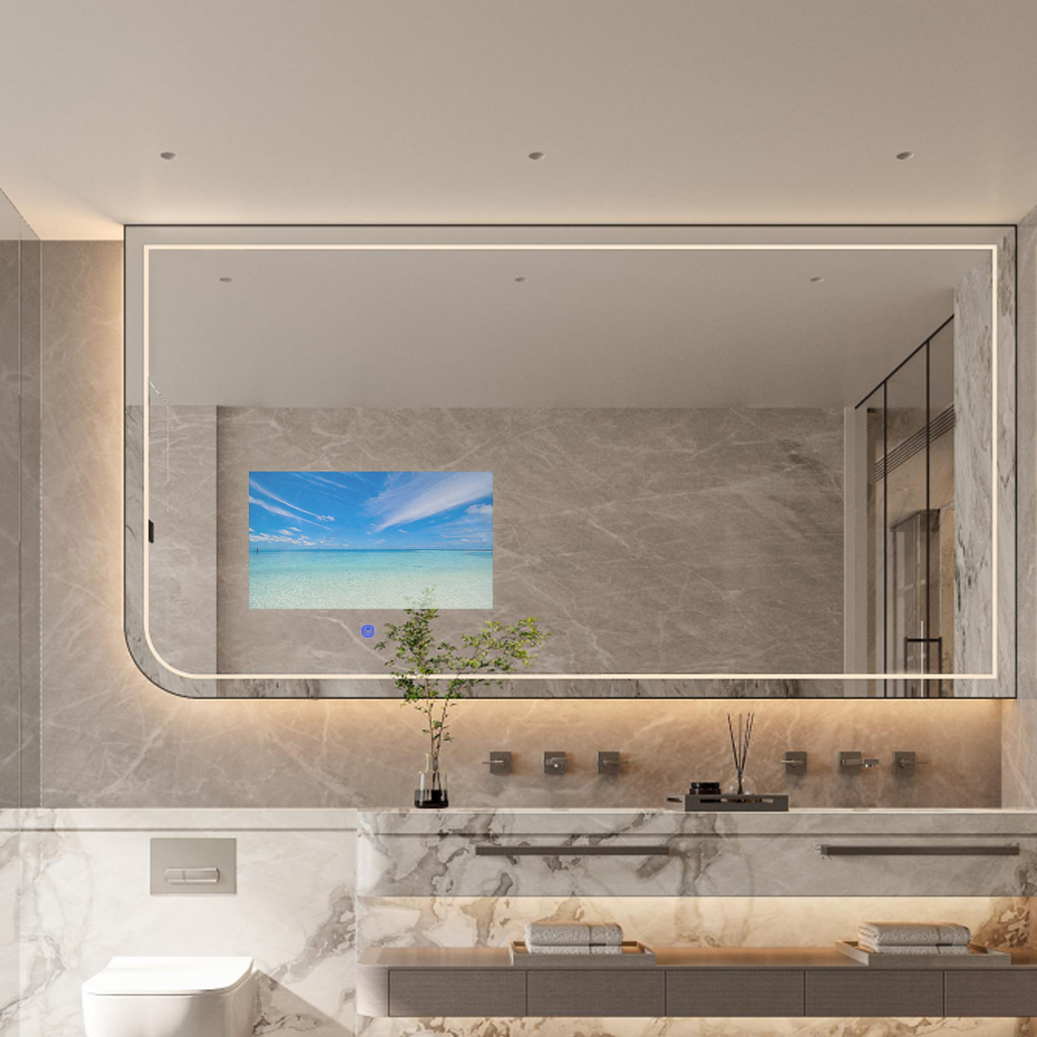 尺寸：2250*1380mm 屏幕尺寸：32寸 使用场景：洗手台魔镜 详情：浴缸位于浴室左侧，魔镜电视适配性设计于镜面左下角，搭配隐藏式壁挂支架，实现快速安装与空间协调。